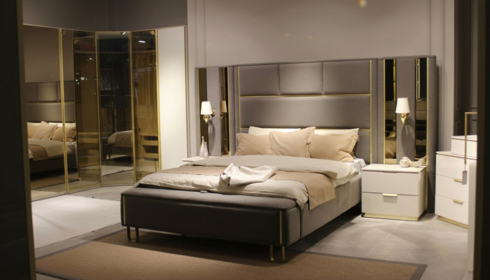 Bett 2x Nuetschranken 3 Deeler Schlofzëmmer Duebelbett Design Miwwelen Holz Neit Set