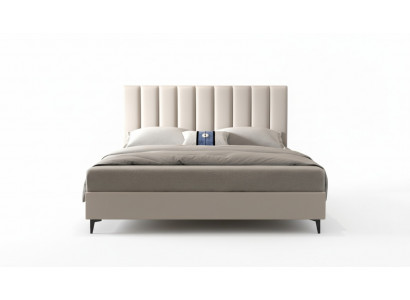 Design Holzdieren Lieder Better 180x200cm Miwwelen Schlofkummer Hotelbetter