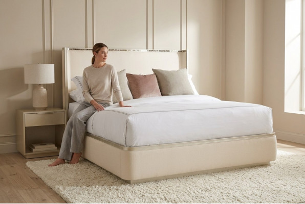 Bett 180x200 cm Textil Hotel Luxus Polster Sitz Stoff Design Bett Schlofzëmmer