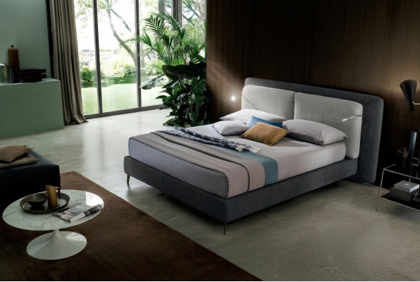 Duebelhotelbetter Schlofzëmmer Textil Bett Polster Design Luxus Holz Italien