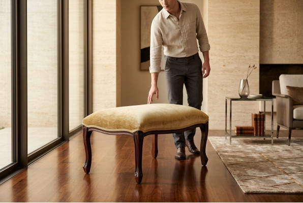 Wunnen Sëtzbanken Sëtz Textil Beige Design Hocker Polsterhocker Foussstäip Miwwelen