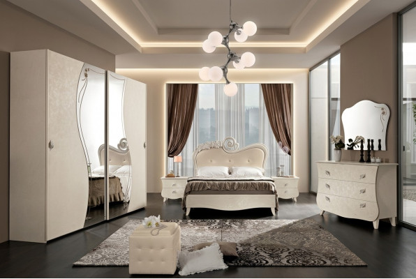 Design Schlofkummer Komplett Set Nuetsdësch Kleederschaf Barock Rokoko 6 Deeler.