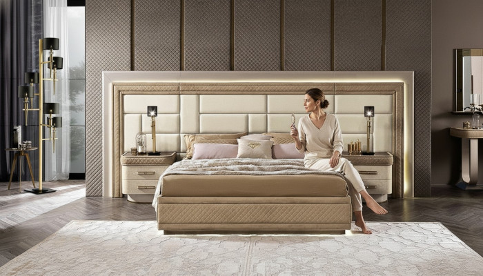 Schlofkammerschmöbel Bett massivt Beige Italienscht Möbel Holz Duebelbett