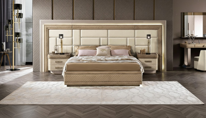 Schlofkammerschmöbel Bett massivt Beige Italienscht Möbel Holz Duebelbett