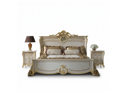 Schlofzëmmer-Miwwel-Set - Bett mat zwee Nuetsschräiner am moderne Stil.