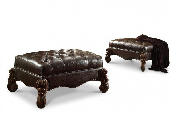 Fouss-Schocker Schocker Polsterschocker Sëtzschocker Ottomane Schocker Chesterfield Barock