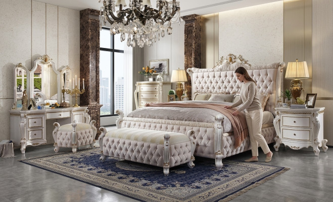 Klassesche Schlofzëmmer-Set Barock Rokoko Bett Nuetsschaf Kommode