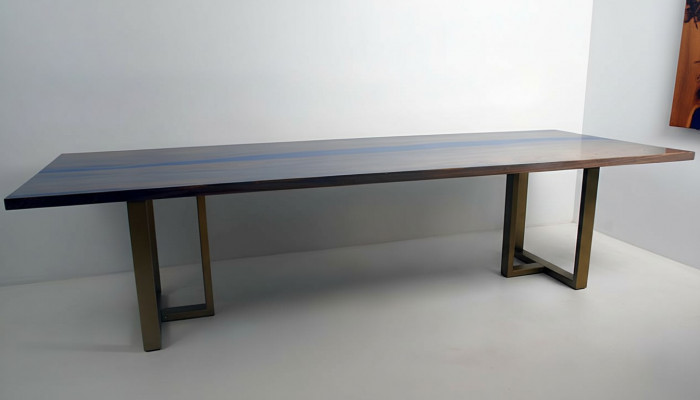 Dësch Epoxidharts Iessdësch richtegt Holz massivt Miwwel Waasserfall Epoxy Gossharz