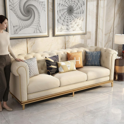 Klassesche Dräisëtzer Sofa 3 Sëtzer Design Chesterfield italienesche Stil