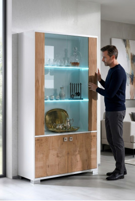 Vitrine XXL Vitrinen Wunnzëmmer 110*50 Schranken Design Italienesch Miwwelen nei