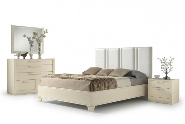 Garnitur Set Schlofzëmmer Bett Nuetsdësch Kommode Spigel Luxus Holz Design 5-Stéck