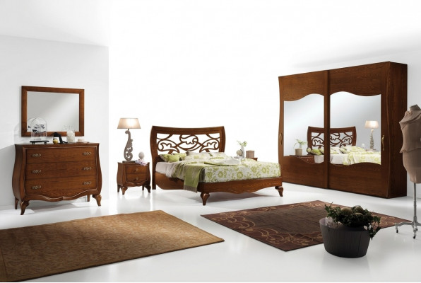 Schlofkummer Bett Nuetsdëschle Kleederschaf Kommode Spigel Garnitur Set 6tlg