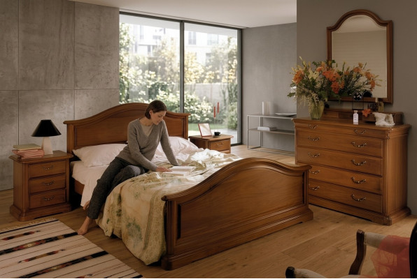 Bett Nuetsdësch Kommode Kleederschaf Schlofzëmmer Kommode Naturholz Neit Set 5 Stéck.