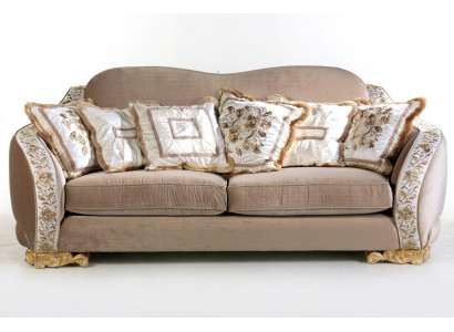 Klassesch Chesterfield-Sofa Drësëtz fir stilvoll Wunnraim