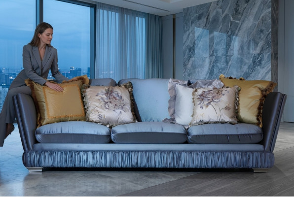 Klassesch Dräibettzëmmer Sofa Faarf blo Wunnengstoff Sofa Klassiker