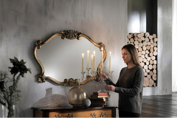 Italienesch klassesche Designer-Spigel Wandspigel mat Bronze-Blieder Barock.