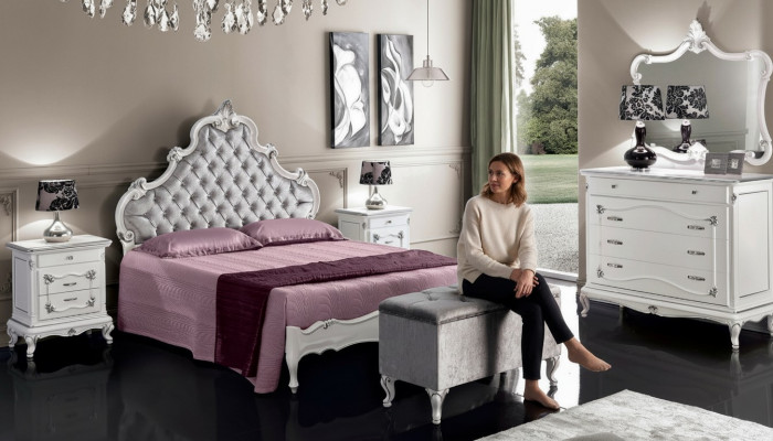 Klassesch Miwwelen 6tlg Schlofzëmmer-Set Bett 2x Nuetsdëscher Hocker Kommode Spigel