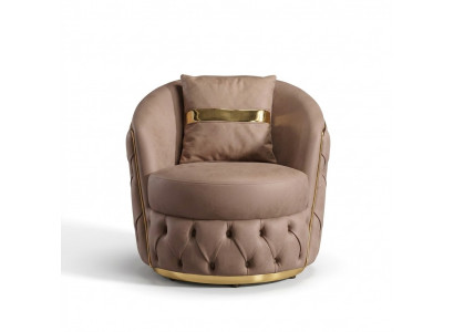 E e luxuriéise, modernen Fotell an engem hellen Beige Faarftoun vu Chesterfield