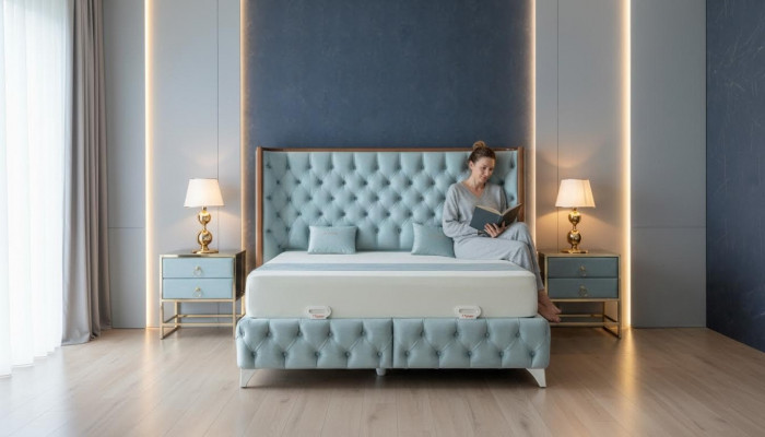 Schlofzëmmer Set Wäiss Metallbett Chesterfield Luxus Stil 2x Nuetsdëscher 3tlg.