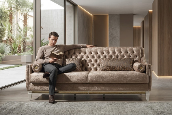 Beiger 3-Sëtzer Textilssofa Chesterfield Dreesëtz Polstersofa Couch 3-er