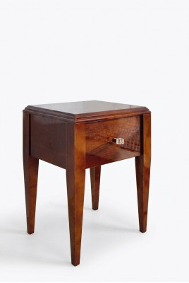 Nuetsdësch Nuetsdëscher Konsolen Niewendësch Nuetskonsolen Holz Design Modern