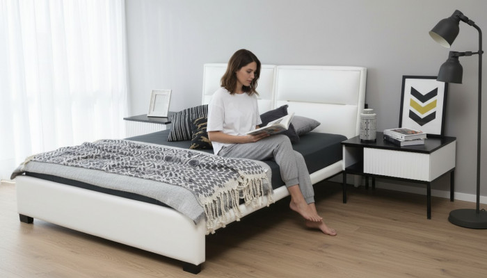 Nuetsdësch Nuetsschiefchen Holz Modern Dësch Wäiss Schlofkummer Design