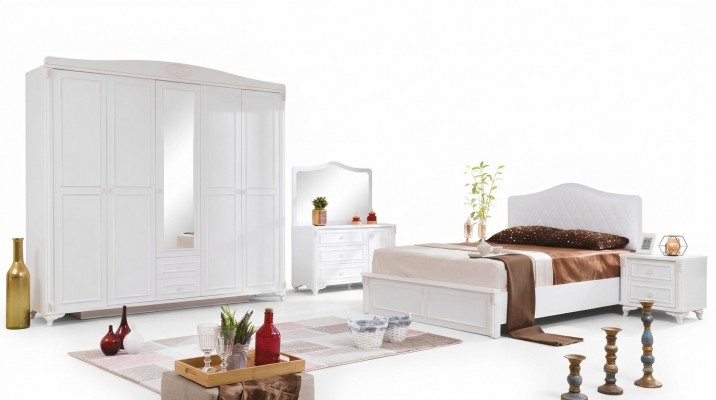 Luxus Schlofzëmmer Set 4 Stéck. Bett 2 Nuetsdëscher Kommode Landhaus Miwwelen Nei