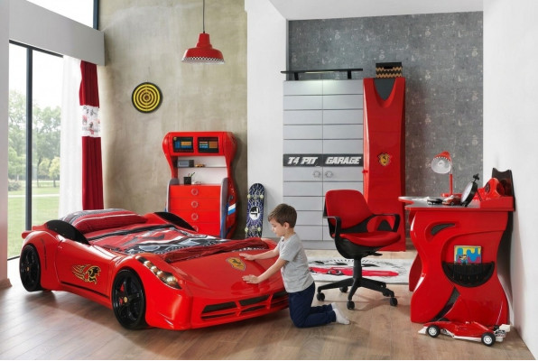Auto Set Bett Kleederschaf Kommode Schreifdësch Jong Miwwelen 4tlg.
