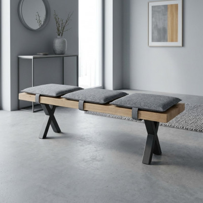 Modern Designer-Holzbank mat gepolstertem Sëtz fir Iesszëmmer.