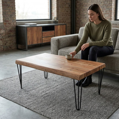 Holzcouchtisch op schwaarzen originelle Been fir Äert Wunnzëmmer Original