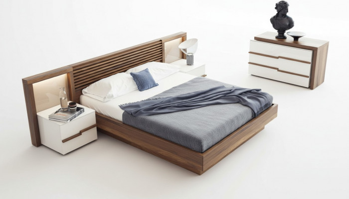 Kaffi Schlofzëmmer Set Luxus Bett Kommode Nuetsdëscher Nossbaum Natur