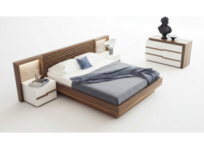 Kaffi Schlofzëmmer Set Luxus Bett Kommode Nuetsdëscher Nossbaum Natur