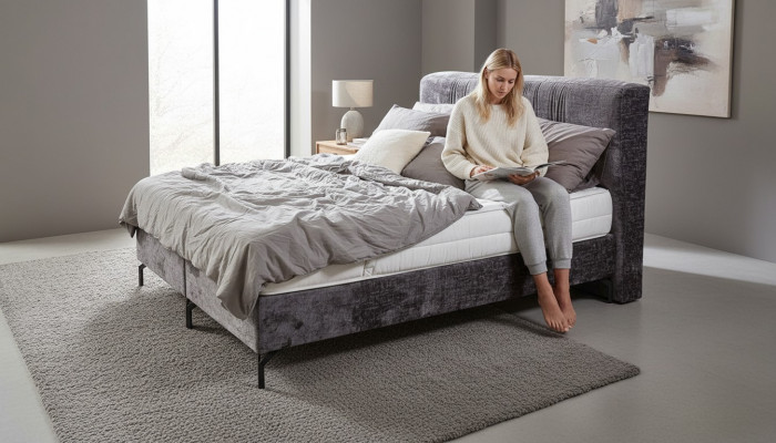 Grouss duebelt Bett Modern Schlofzëmmermiwwelen Designer Textilbetter Nei