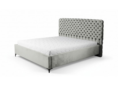 Gro Bett am Chesterfield-Stil Klassesch Schlofzëmmermoubel-Design Elegante Stoff
