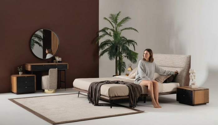 Komplett Schlofzëmmer Set Bett Schminktisch Spigel Hocker 6tlg.