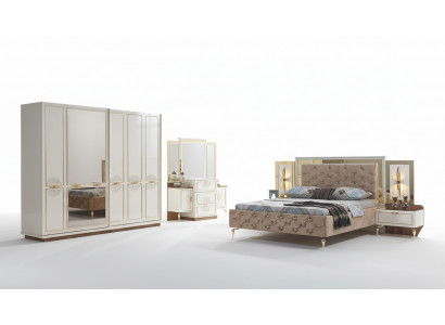 Elegant Schlofzëmmer-Set am luxuriéiseche Design mat prächteger Musteren