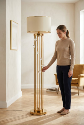 Stehlampe Wunnzëmmertslampe Lieslampe Strahler Schlofzëmmer nei