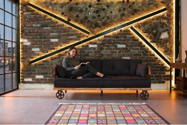 Schwaarz Stoff Couche op Rieder Loft Design mat Holz Korpus Sofa Miwwelen
