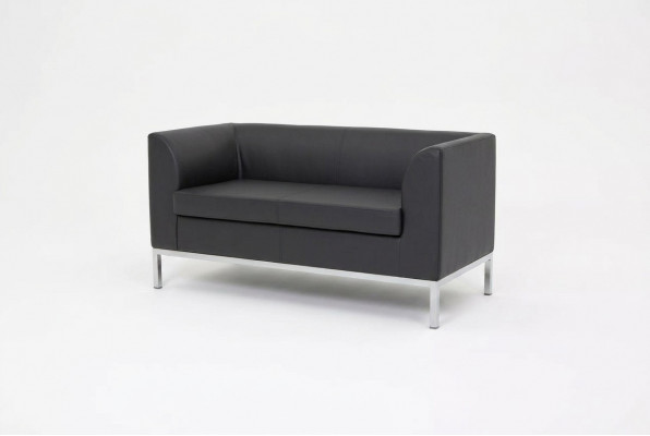 Aarbechtsraum Zweisitzer Schwaarzen Textilcouch Bërosmiwwel Sofa