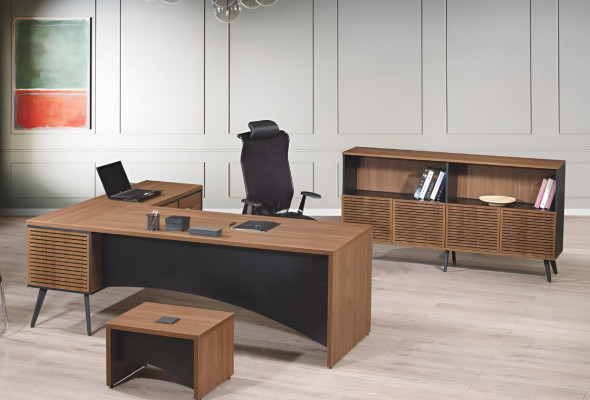 Komplett Aarbechtszëmmermiwwelen Eckbürosdësch 3tlg Holz Braun Büroosausrüstung