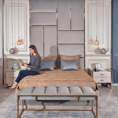 Luxus Schlofzëmmer Set Mat Duebelbett An Nochtschränk 5 Deeler Beige