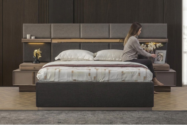 Komplett Schlofzëmmer Duebelbett Set 3 Stéck Bett Nuetsdëscher Gro Stoff