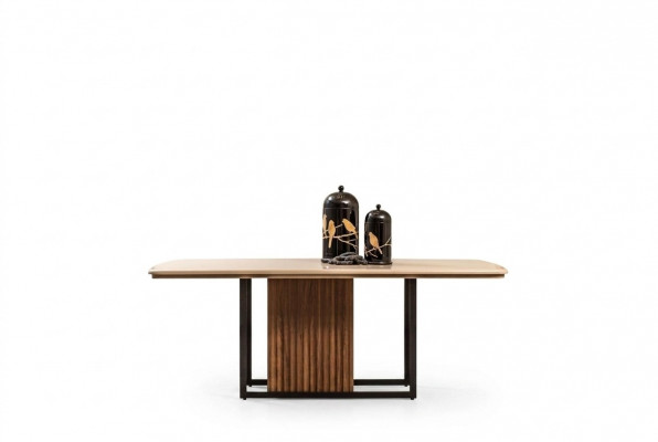 Iessdësch Dësch Iesszëmmerdësch Holz Braun Modern Iesszëmmer Holzdësch