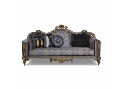 Sofa am klassesche Stil mat Chesterfield-Design fir d'Wunnzëmmer.