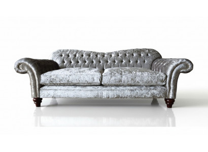 Luxoriéis klassescht Chesterfield-Sofa mat dräi Sëtzer a Gro.