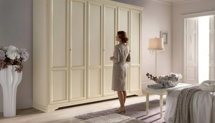 Kleederschaf Beige Luxus Miwwelen Italieniech Ariichtung Schlofkummer