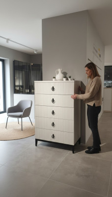 Eleganten Dressoir Perfekt Ergänzung fir Är Schlofkummer Interieur Nei