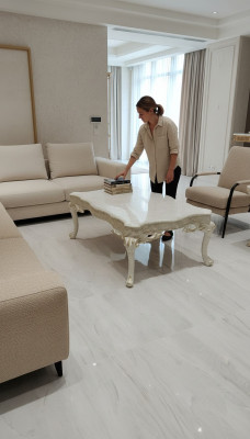 Wunnzëmmer Elegante Couchtisch Edele Couchtisch Charme Wunnzëmmermöbel