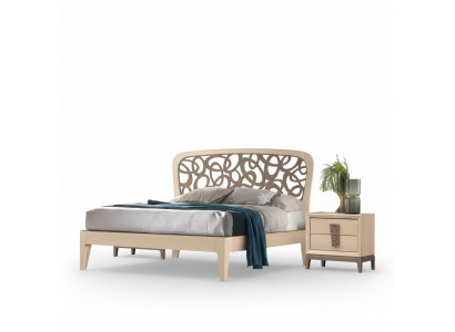 Schlofzëmmer Set Bett 2x Nuetsdësch Design Miwwelen nei 3tlg Modern Holz