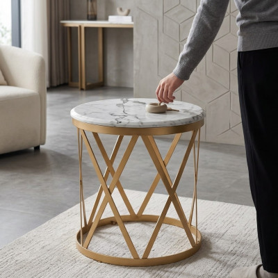 Wunnzëmmer Säitentësch gëllen Modern Miwwelen Material Edelstol Design nei